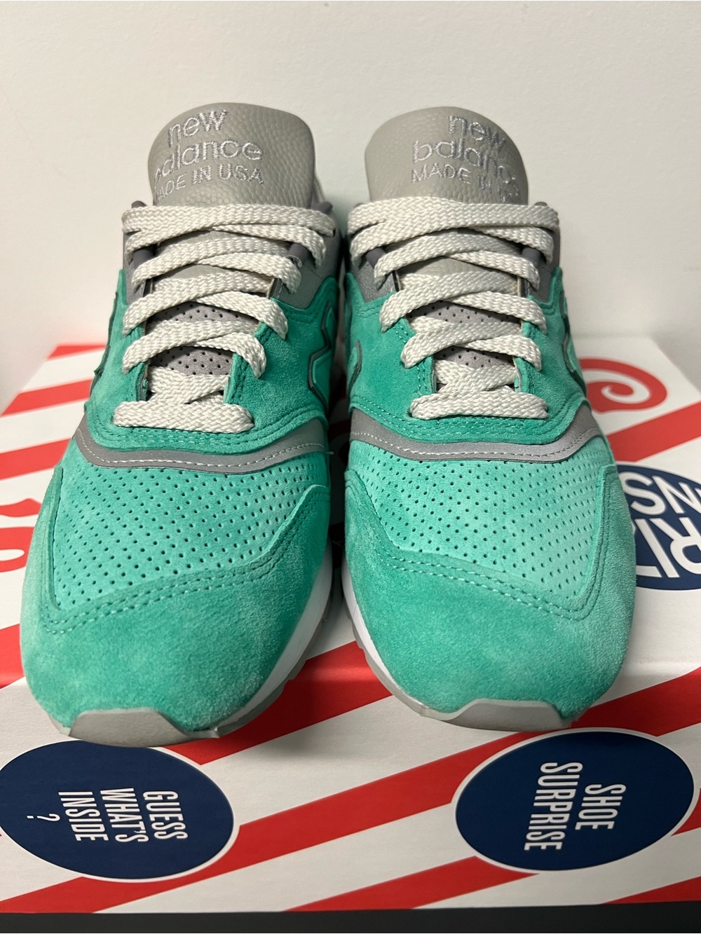 New Balance x Concepts 997 New York City Rivalry Pack Size 9US - Picture 3 of 16